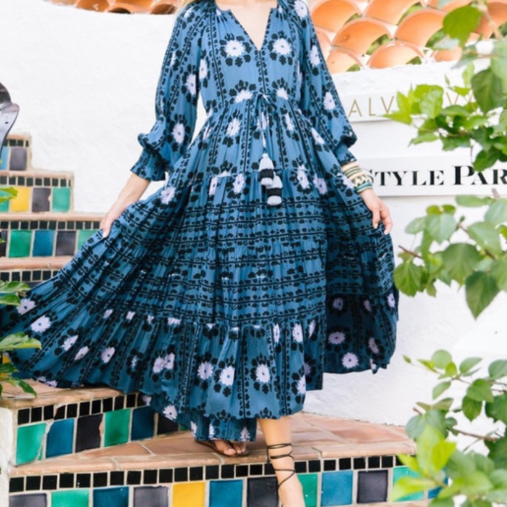 OMIKA RIVIERA Maxi Dress